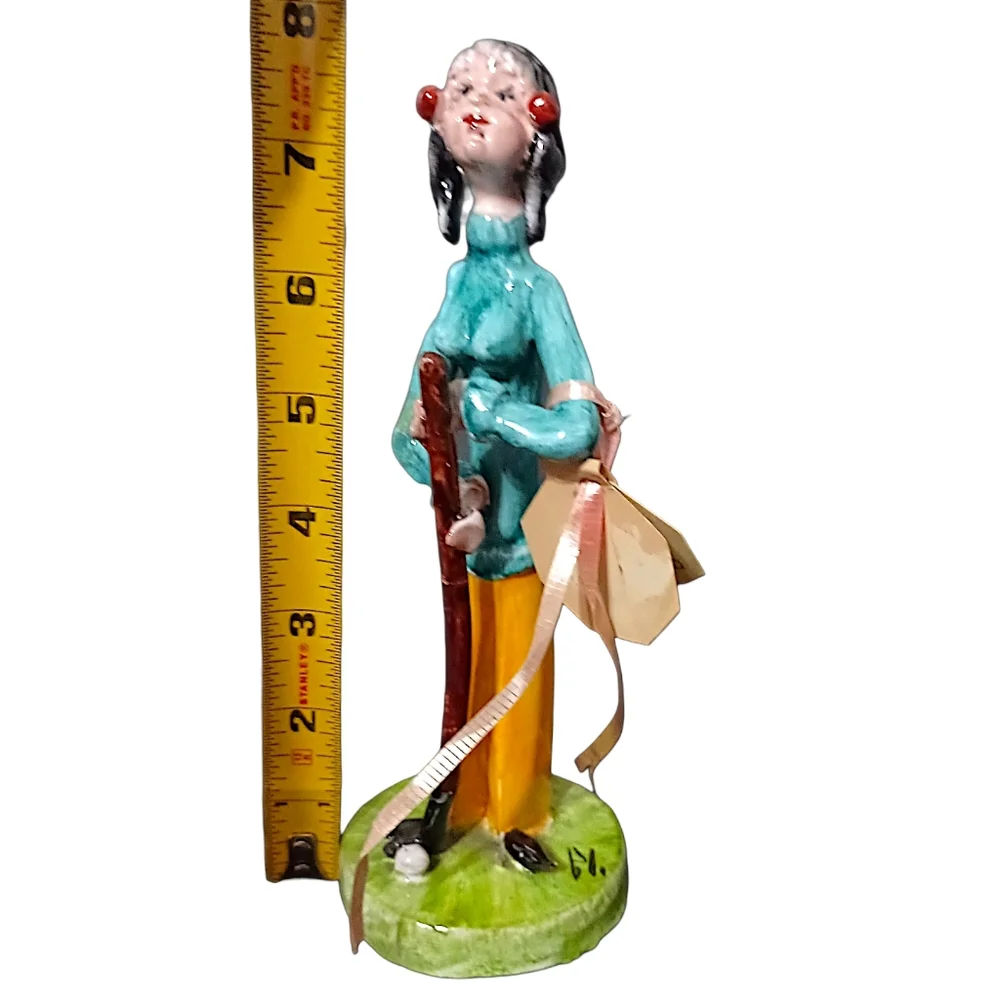 TP Ceramiche Poli Cesare Golf Figurine Female Golfer Pottery Art Gift Italy READ